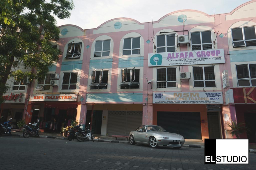El Studio Hostel Langkawi Kuah Buitenkant foto
